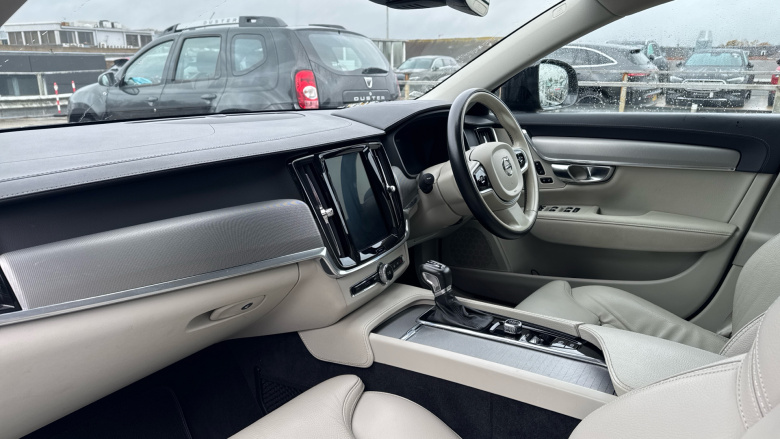 Volvo V90 2.0 D4 Cross Country Pro 5dr AWD Geartronic Diesel Estate